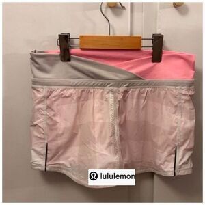 Vintage Lululemon Women's gingham Skort- size 6